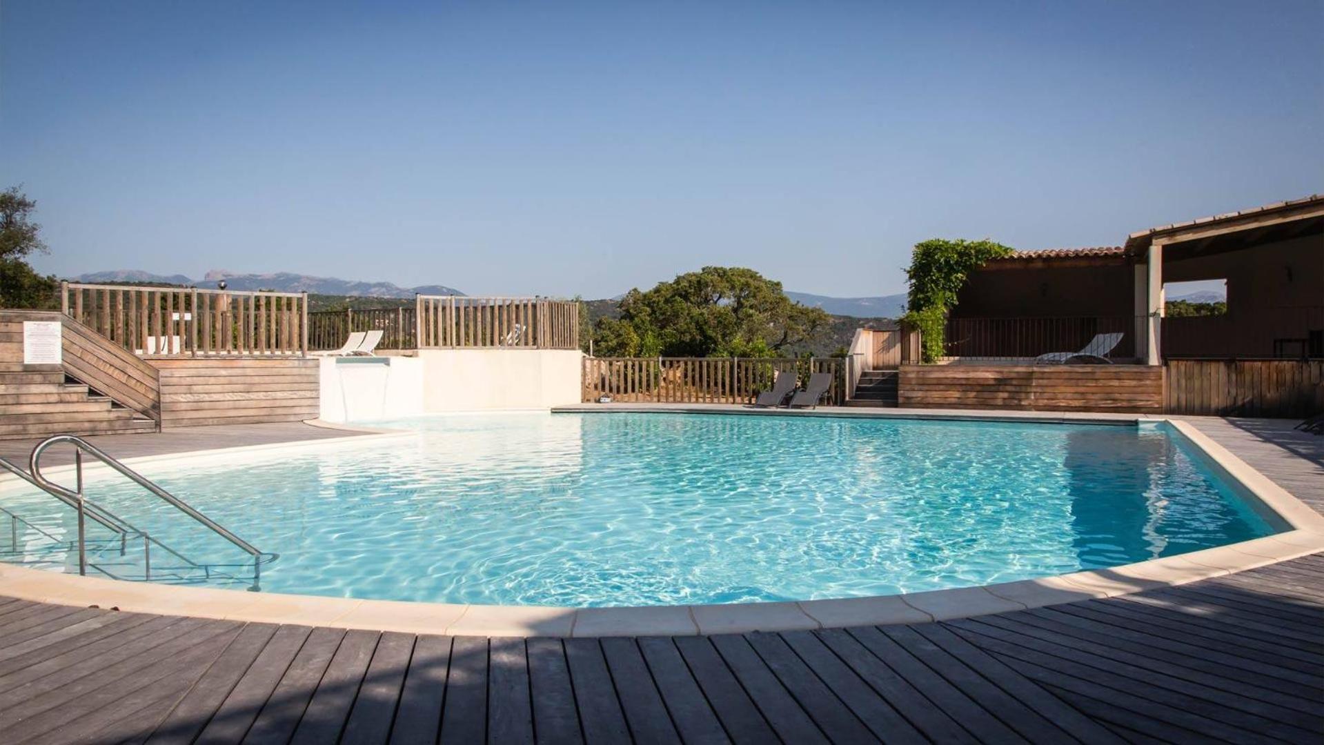 Apartment Santa Giulia Park 1 Avec Piscine A Proximite Des Plages *